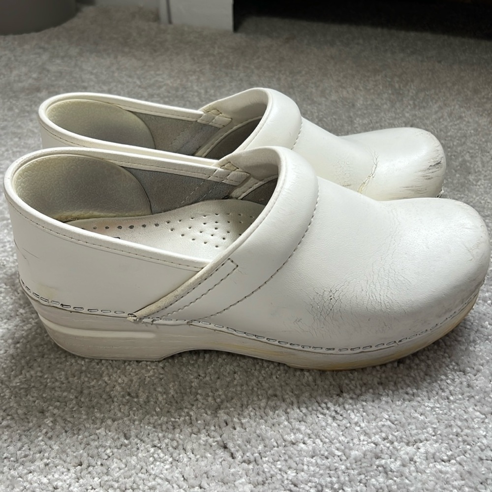 Dansko Professional Nursing Clog Womens 38